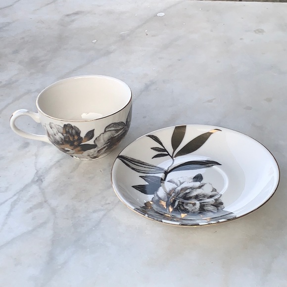 GRACES TEAWARE CUP SAUCER SET PEONY BLACK METALLIC GOLD FLORAL NEW PORCELAIN - Picture 10 of 13